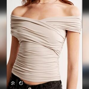 Abercrombie & Fitch-Off The Shoulder Ruched Wrap Top -Size Xs - Cream